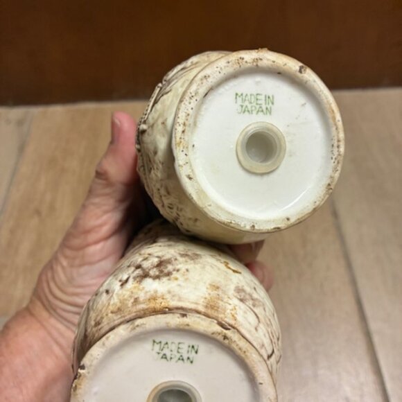 Vintage Salt and Pepper Shakers Covered bridge and Water mill - Picture 4 of 4